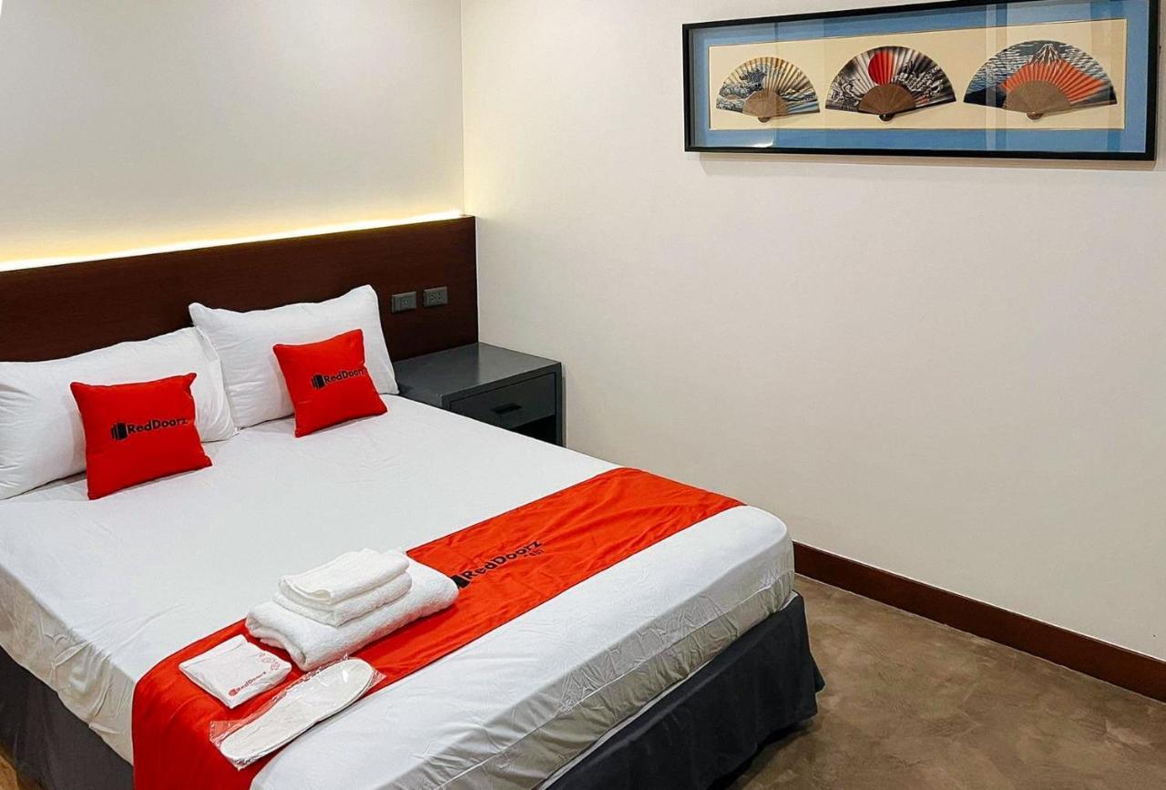 Reddoorz Plus @ Toshiko Boutique Hotel Koronadal City Buitenkant foto