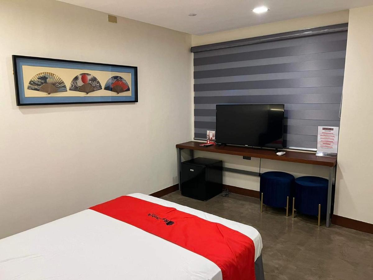 Reddoorz Plus @ Toshiko Boutique Hotel Koronadal City Buitenkant foto